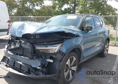 2023 Volvo Xc40 Recharge Pure Electric Twin Plus z USA, uszkodzony, nr VIN YV4ED3UL5P2093125